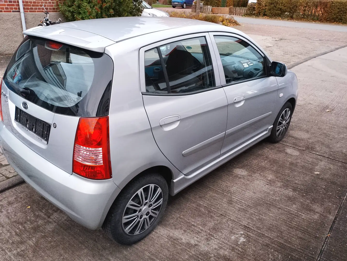 Kia Picanto 1.1 EX Silber - 2