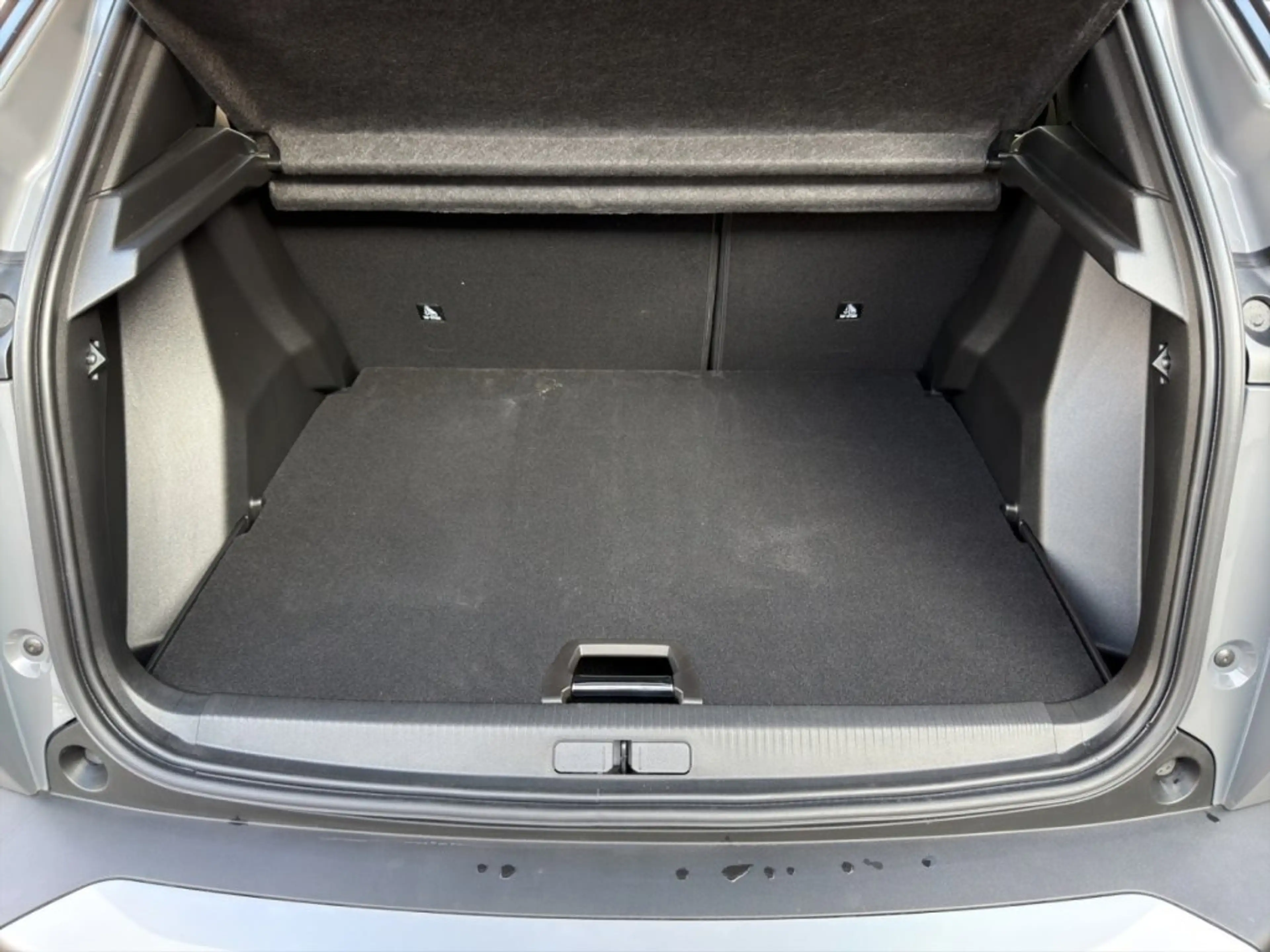 Peugeot 2008 GT Benzin 130 EAT8 — photo 20