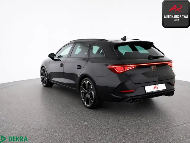 Cupra Leon view 3