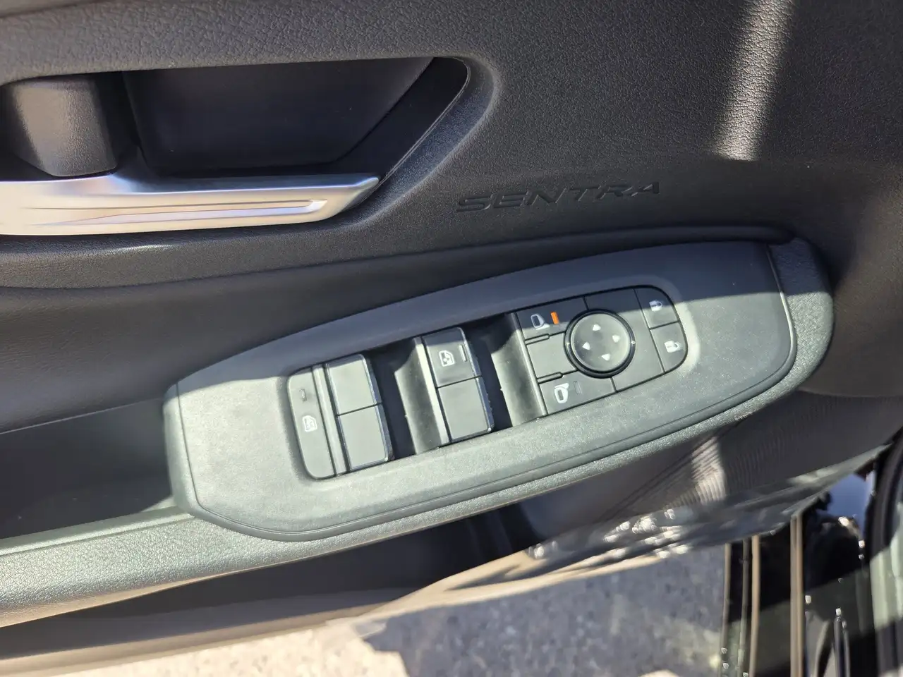 Nissan Sentra снимка Nissan Sentra