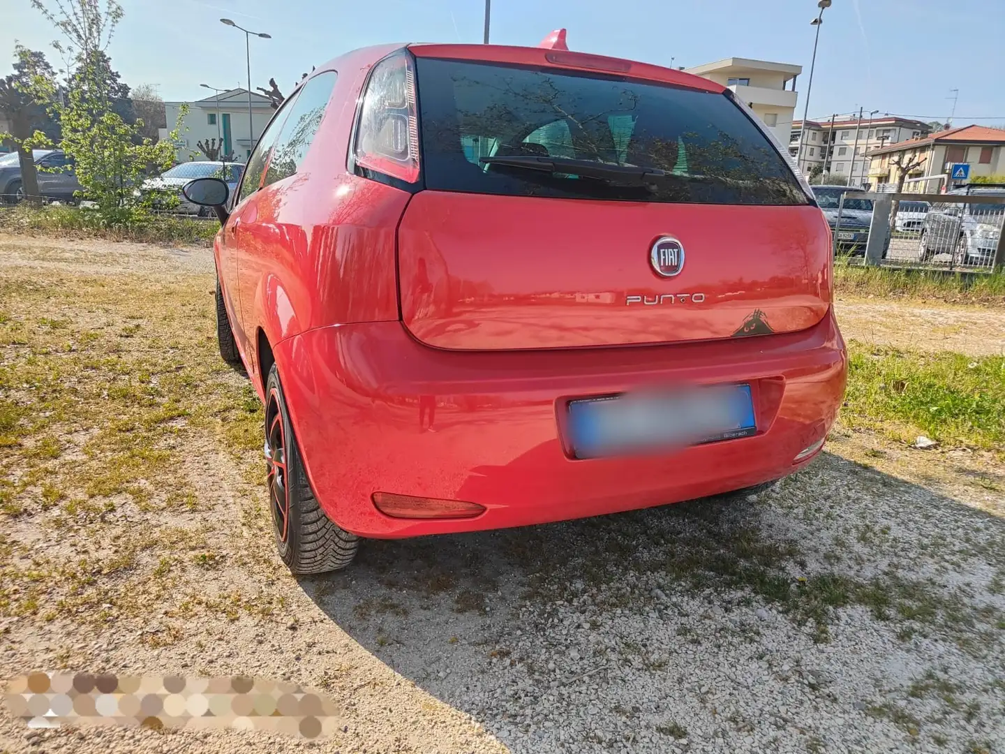 Fiat Punto 3p 1.2 Young c/navi,radio - 2