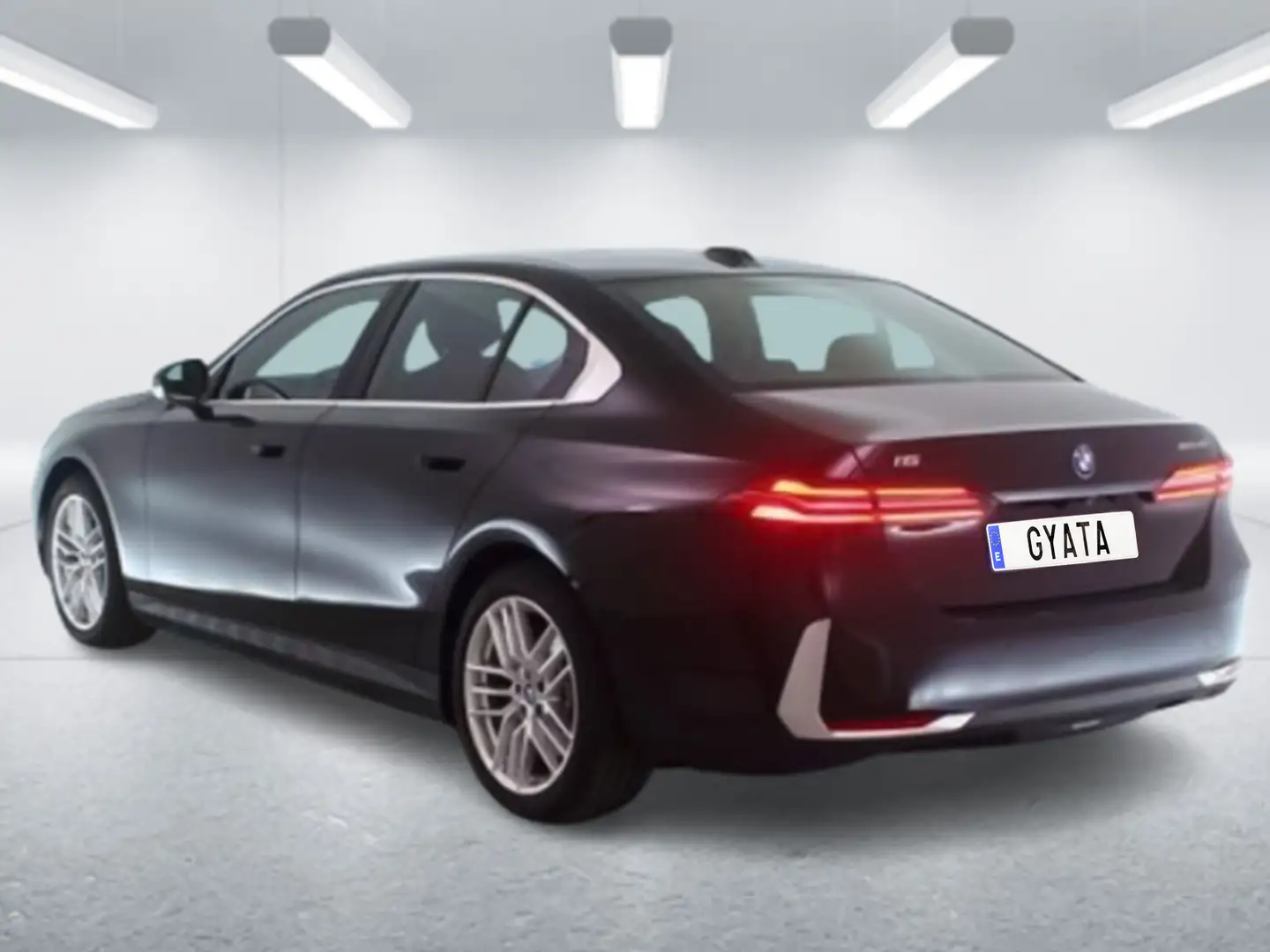 BMW i5 eDrive40 Zwart - 2