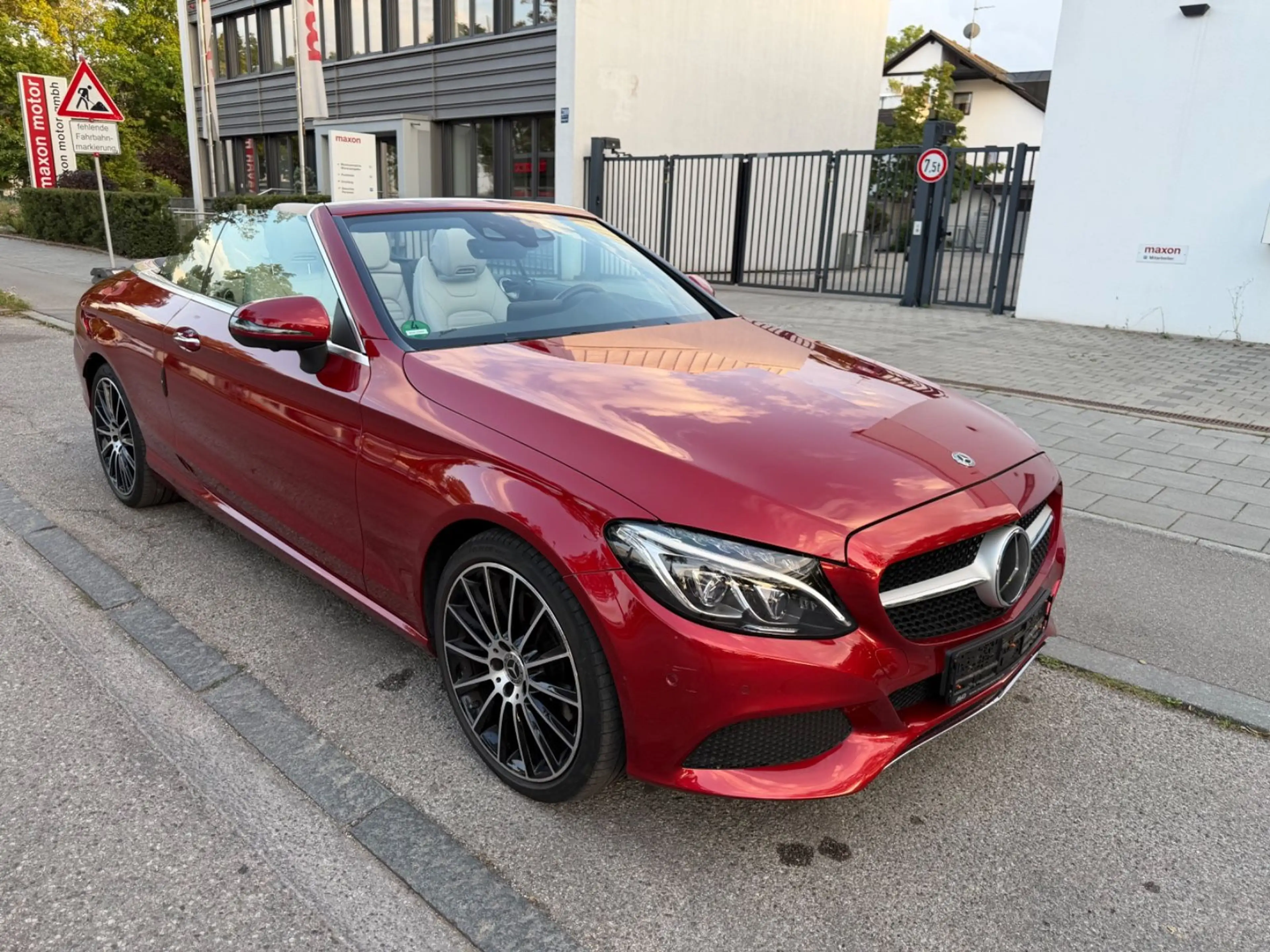 Mercedes-Benz C 300 C Cabrio Head up.Kamera 360.Distronic. — photo 8