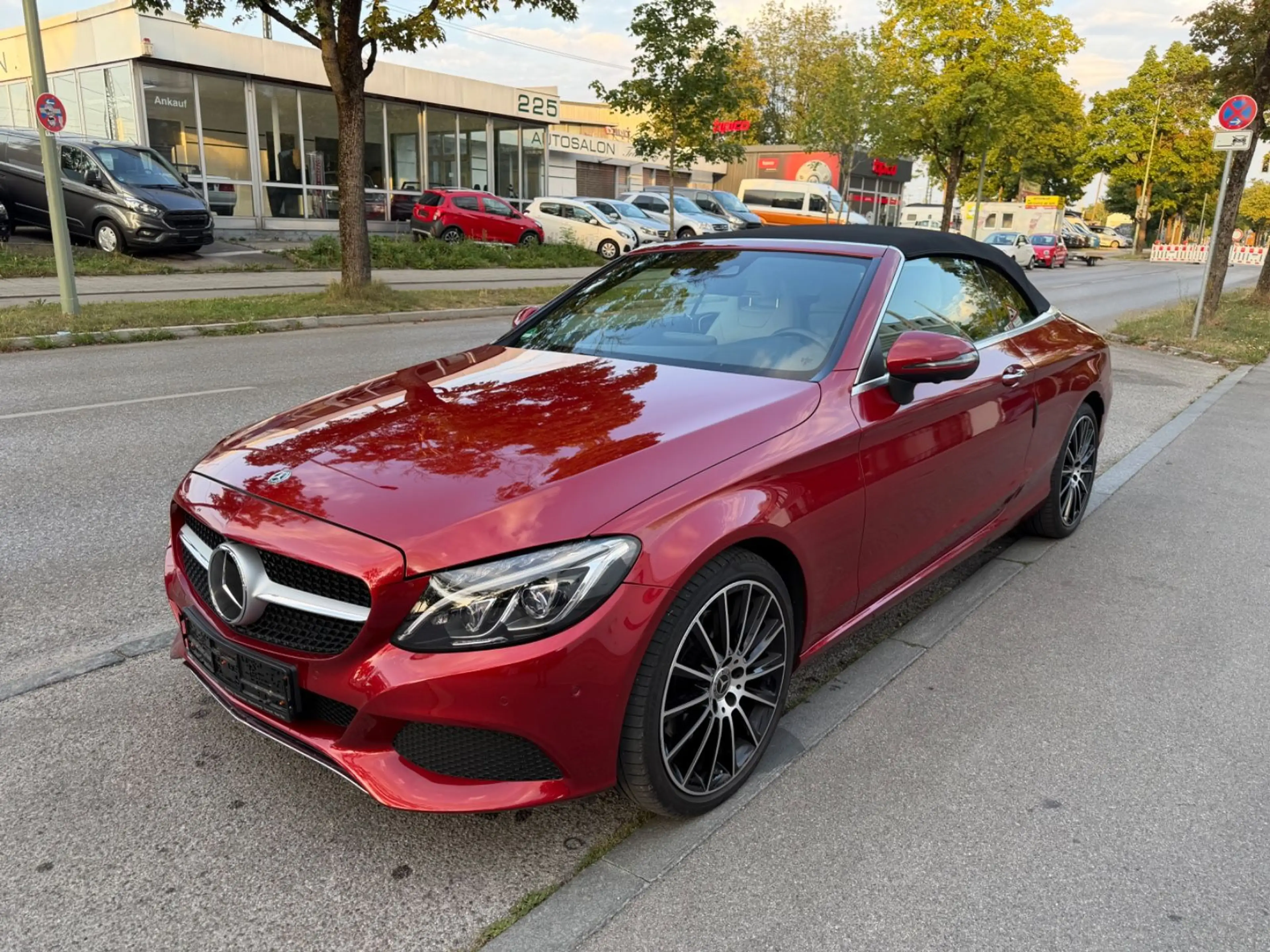 Mercedes-Benz C 300 C Cabrio Head up.Kamera 360.Distronic.