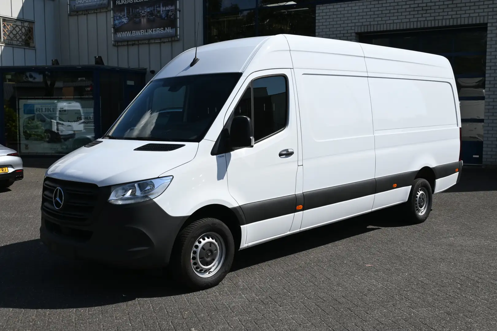 Mercedes-Benz Sprinter 317 CDI L3H2 RWD 3500 kg Trekhaak, MBUX navigatie Blanc - 1