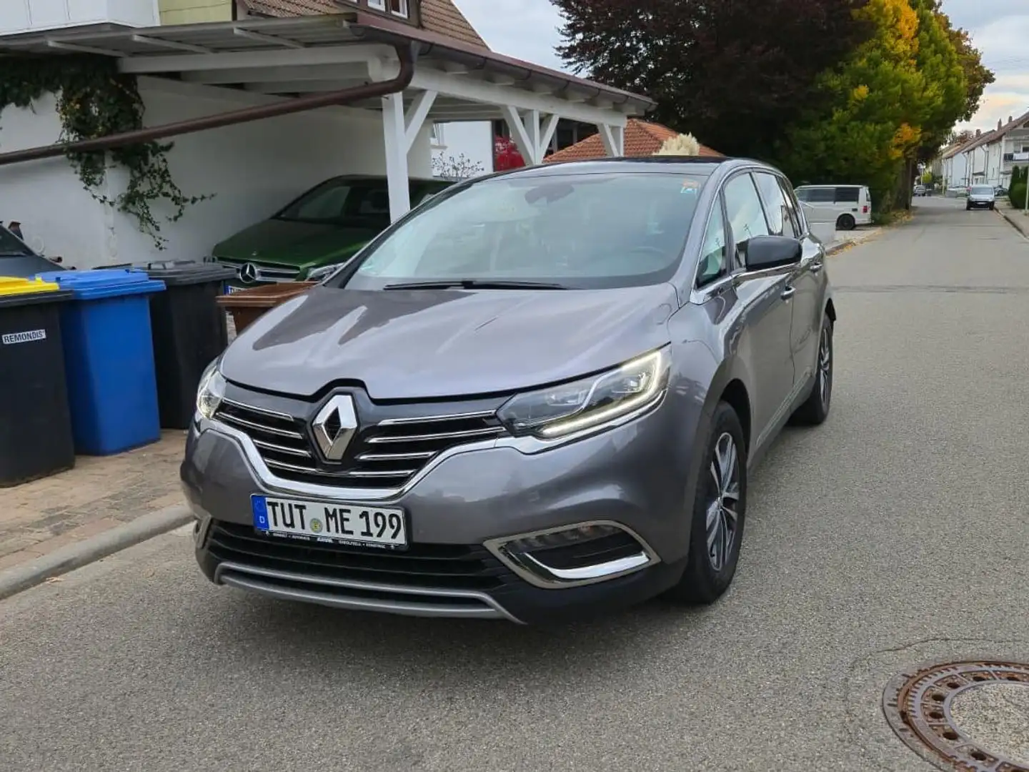 Renault Espace Espace Diesel Energy dCi 160 EDC LIMITED Grau - 1