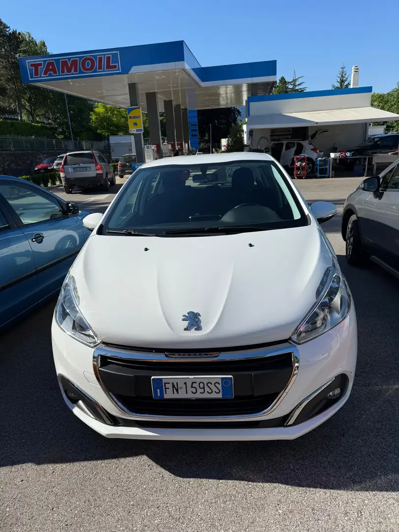 Peugeot 208 5p 1.2 puretech Access 82cv - 1