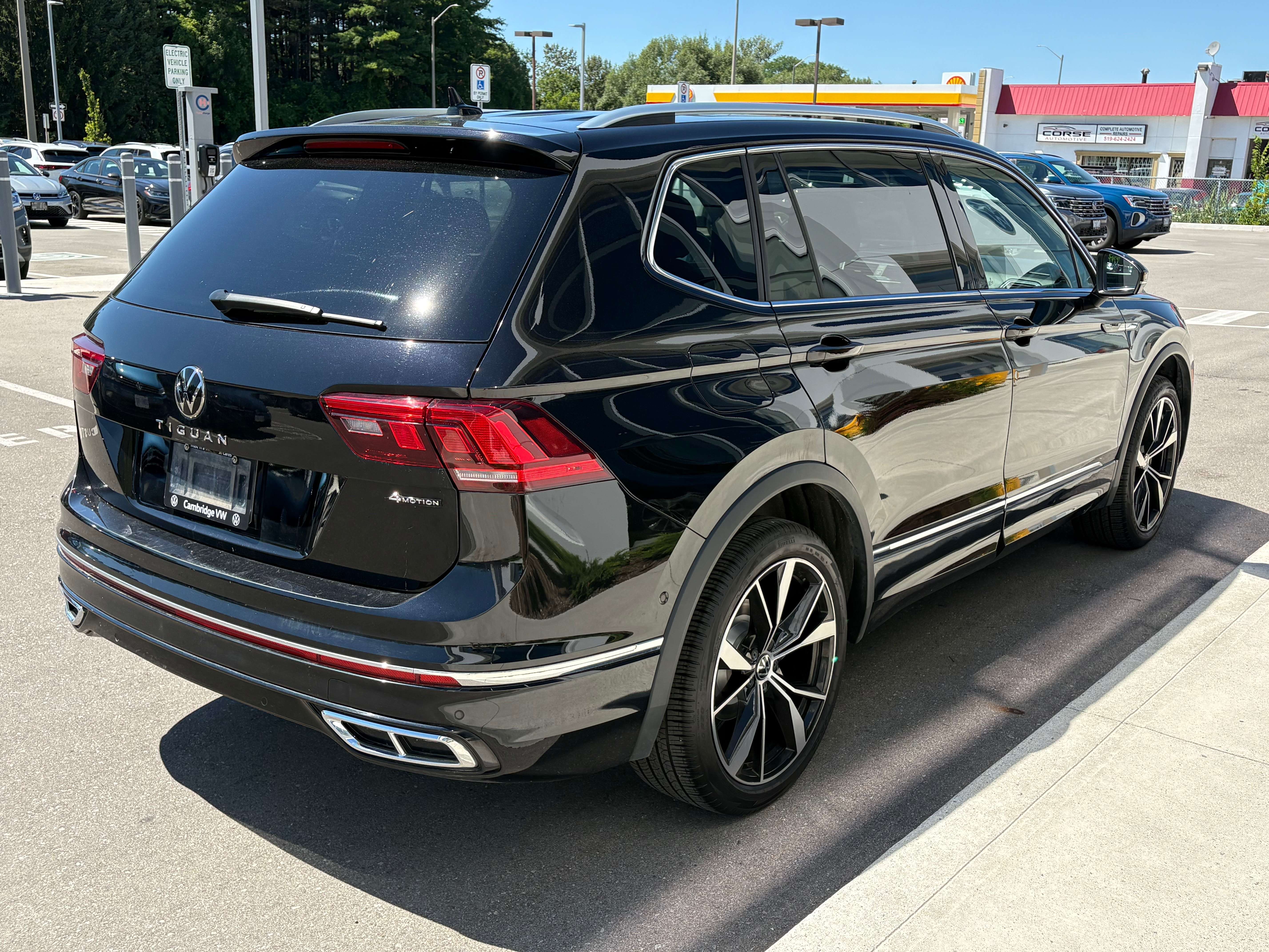 2024 Volkswagen Tiguan Highline R-Line — снимка 1