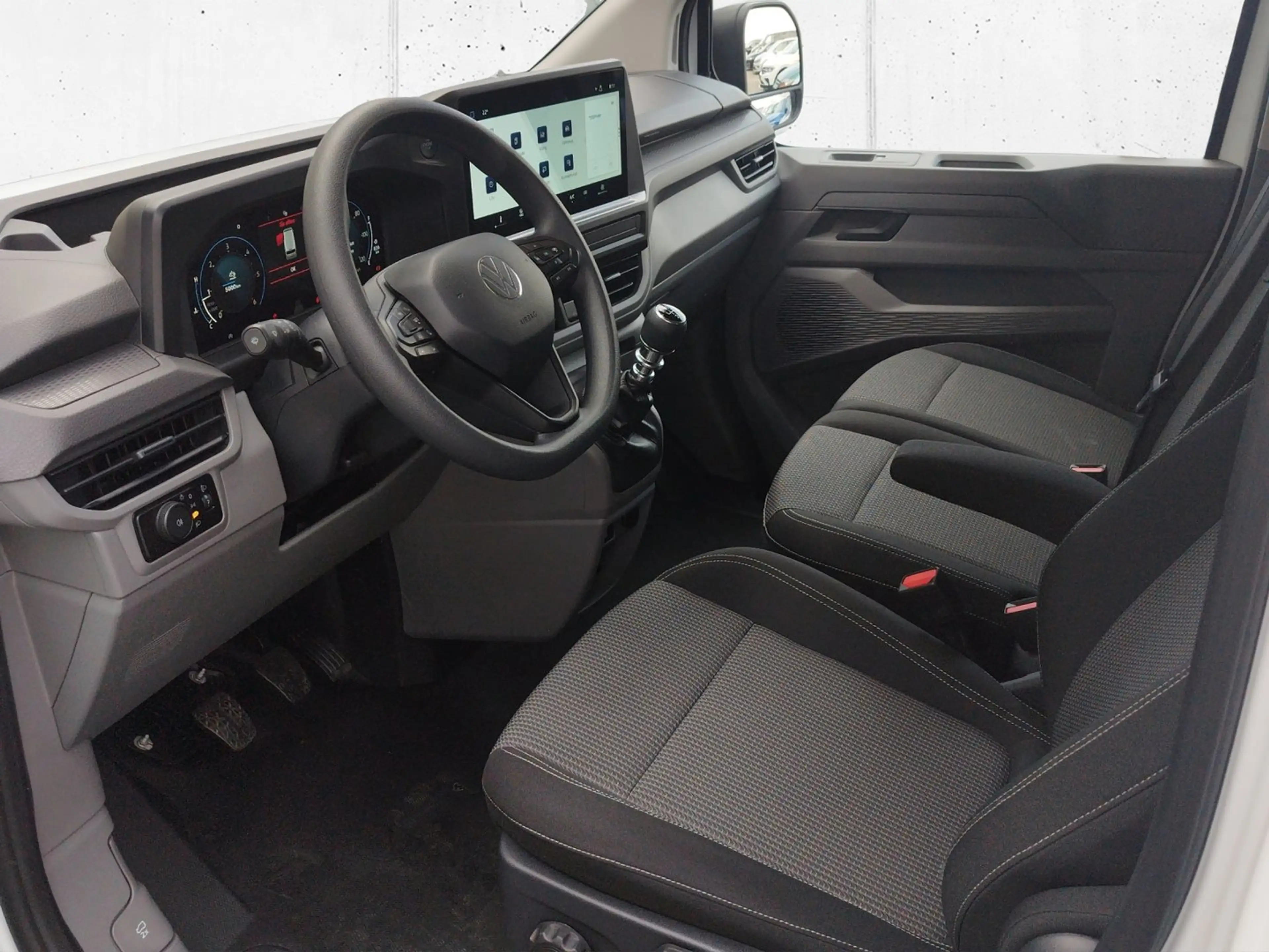 Volkswagen Transporter Kombi TDI — photo 9