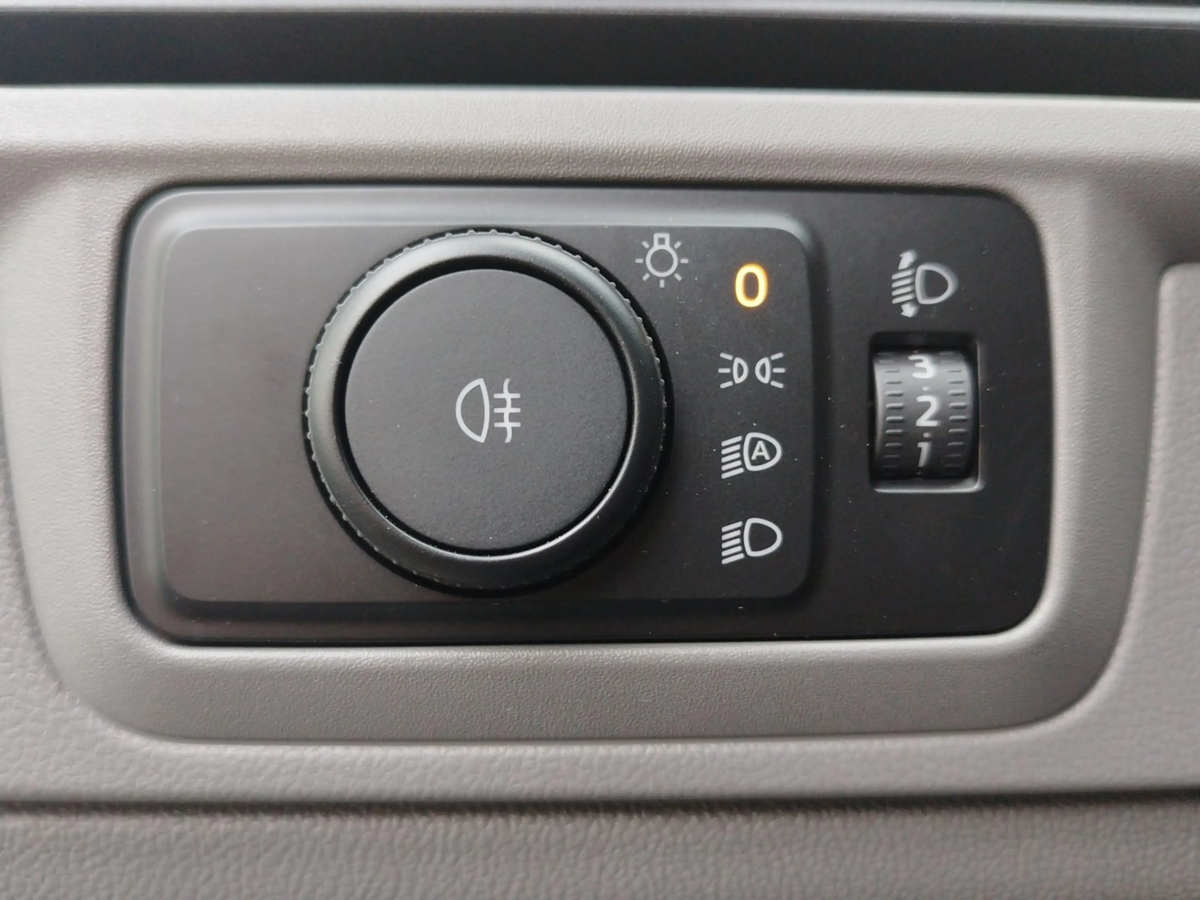 Volkswagen Transporter Kombi TDI — photo 7