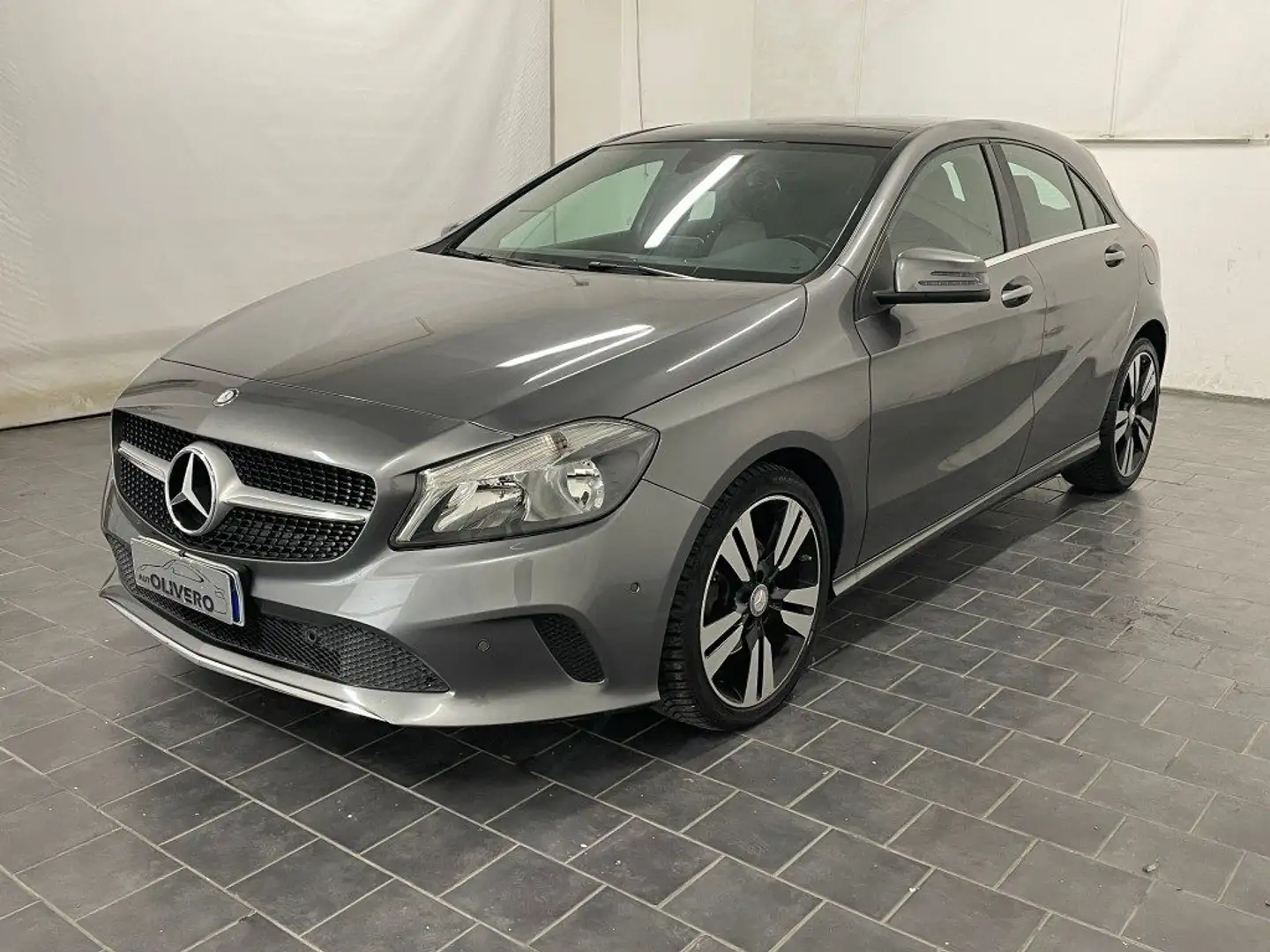 Mercedes-Benz A 220 d Automatic Sport-TETTO-GUSCIO-C.18 Szürke - 2
