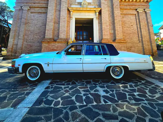 Cadillac Brougham 5.0