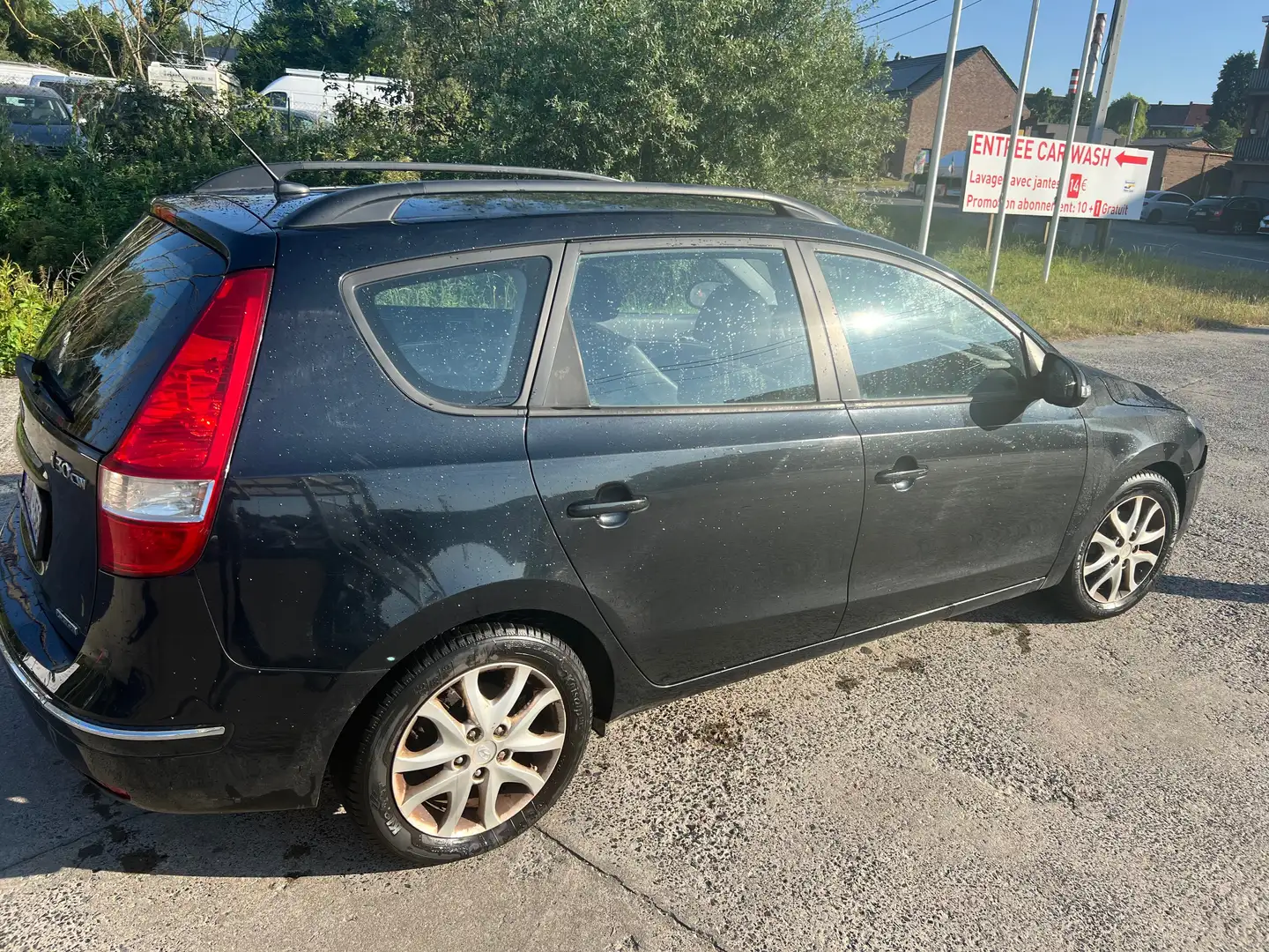 Hyundai i30 i30 SW 1.6 CRDi Lounge Zwart - 2
