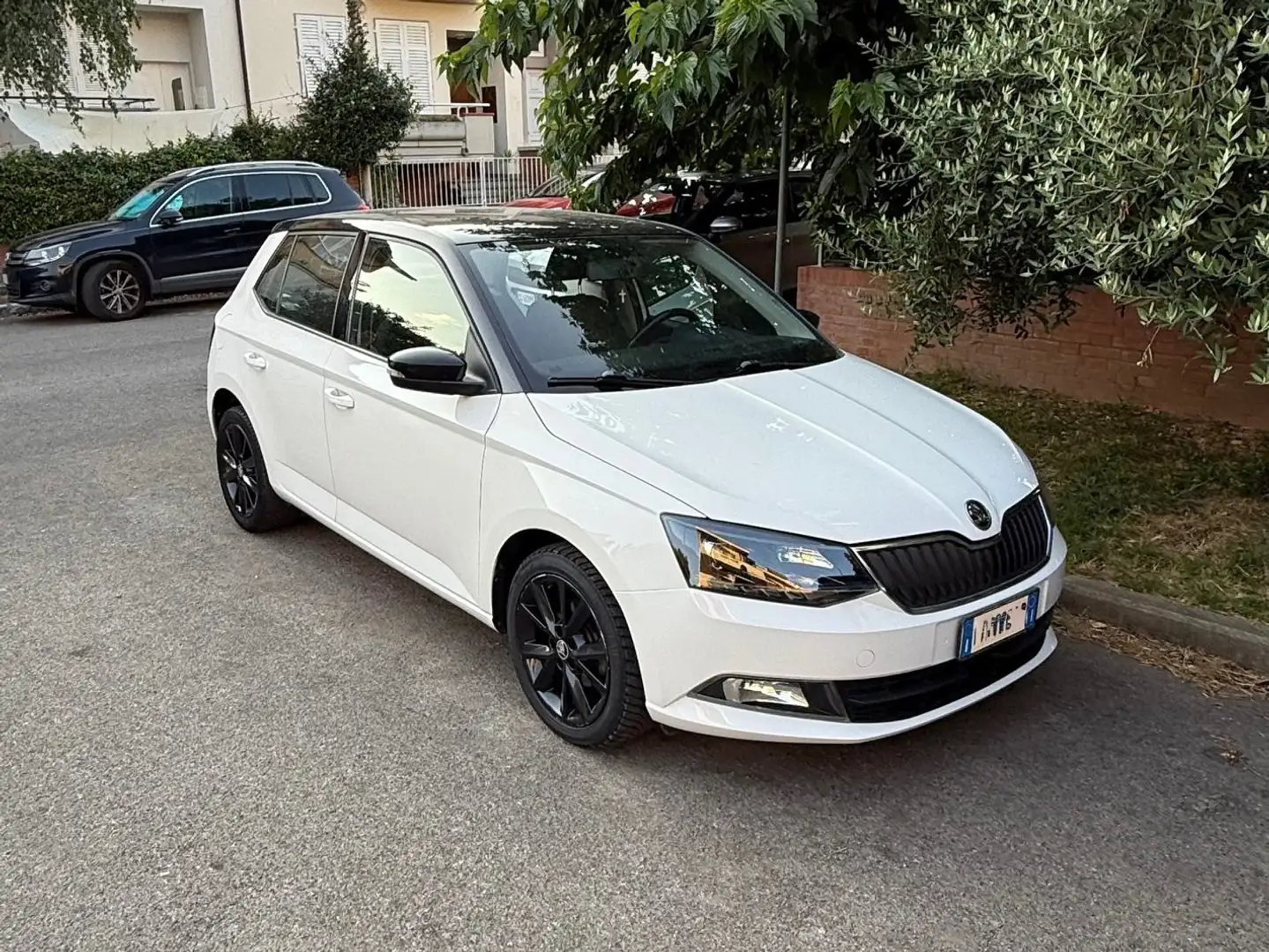 Skoda Fabia Fabia III Berlina1.4tdi Twin Color Design Nero75cv Bianco - 1