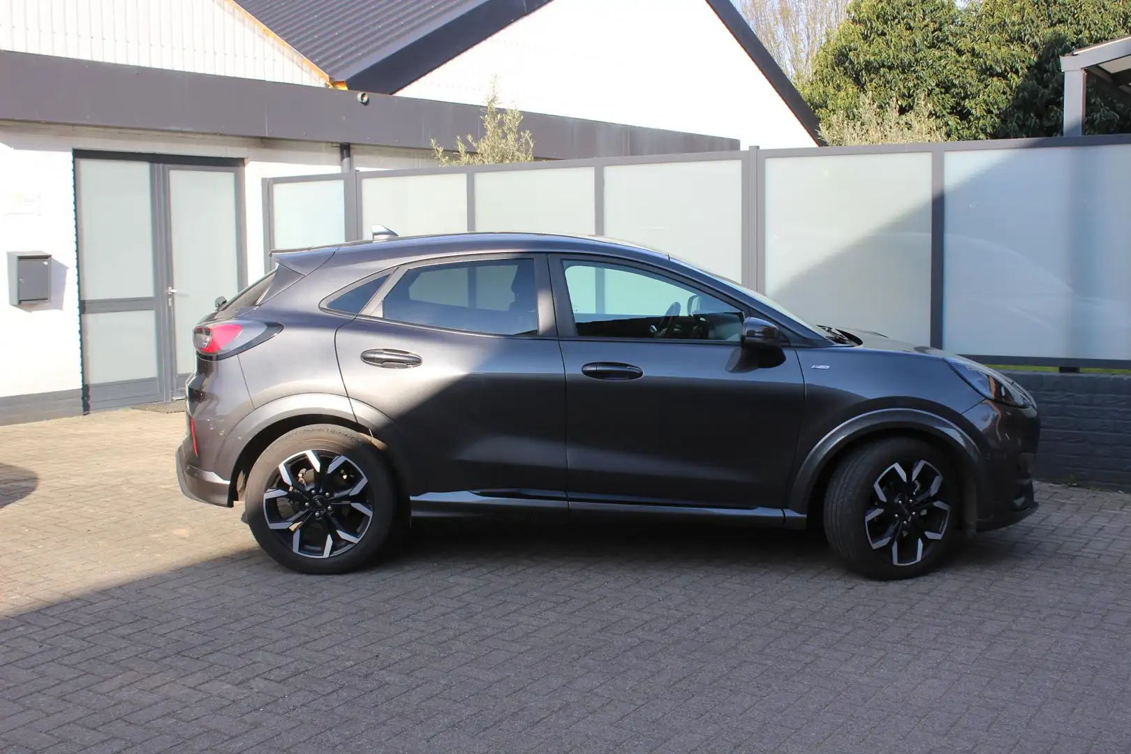 Ford Puma 1.0 EcoBoost Hybrid ST-Line X First Edition Elek A - 2