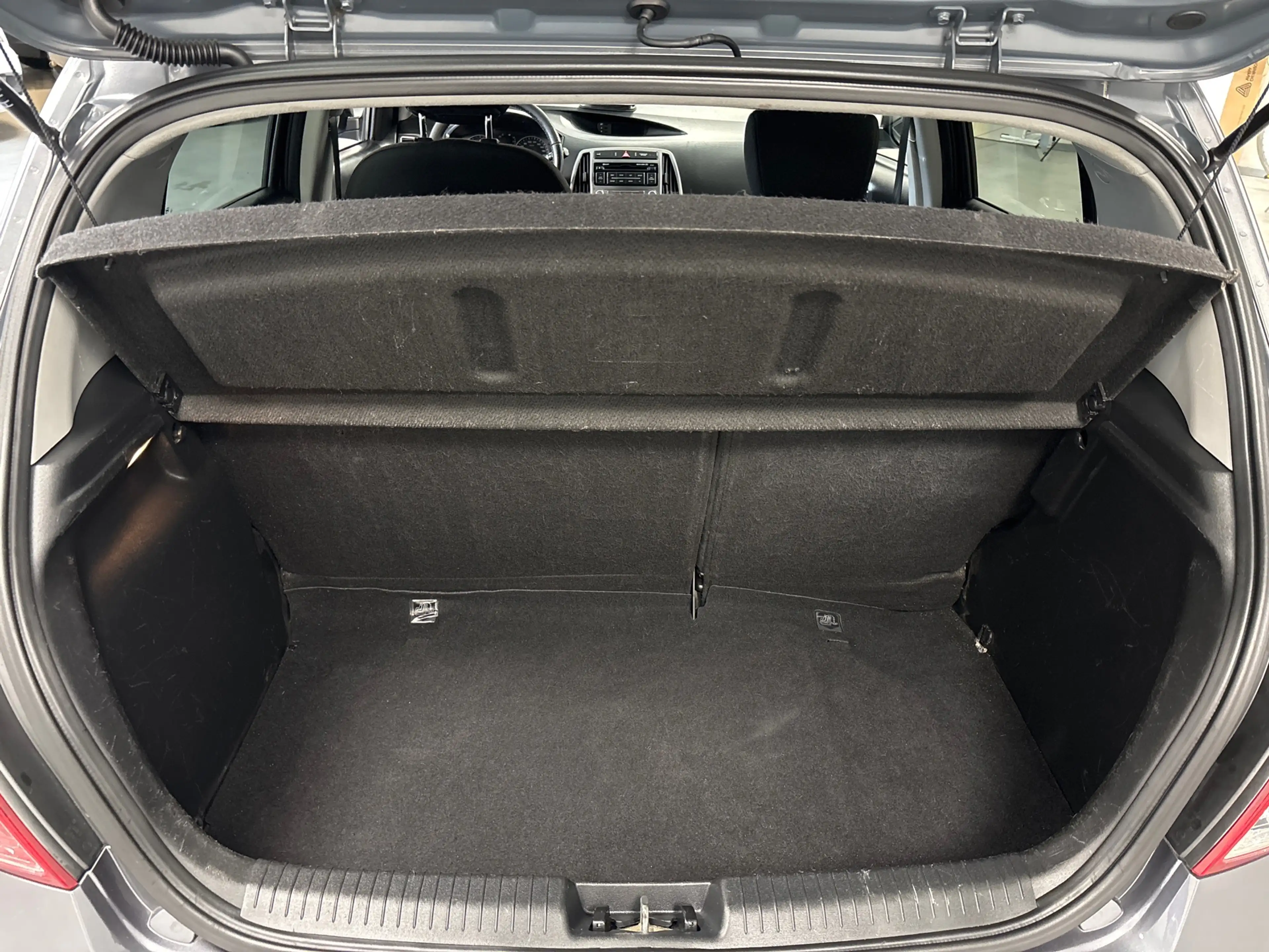 Hyundai i20 1.2i Go Business — photo 7