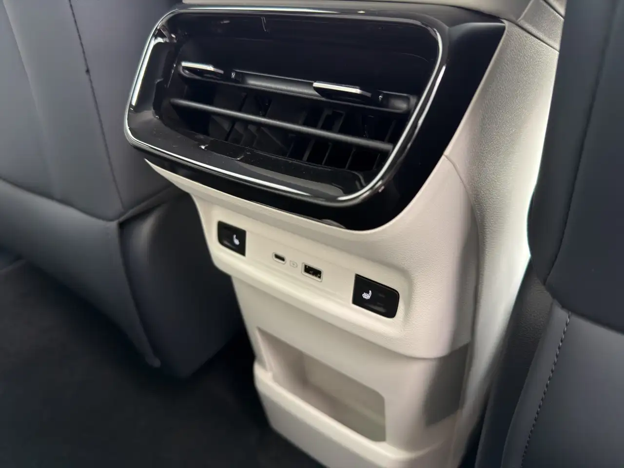 Geely E5 Max+ 68kWh BARPREIS, миниатюра 15