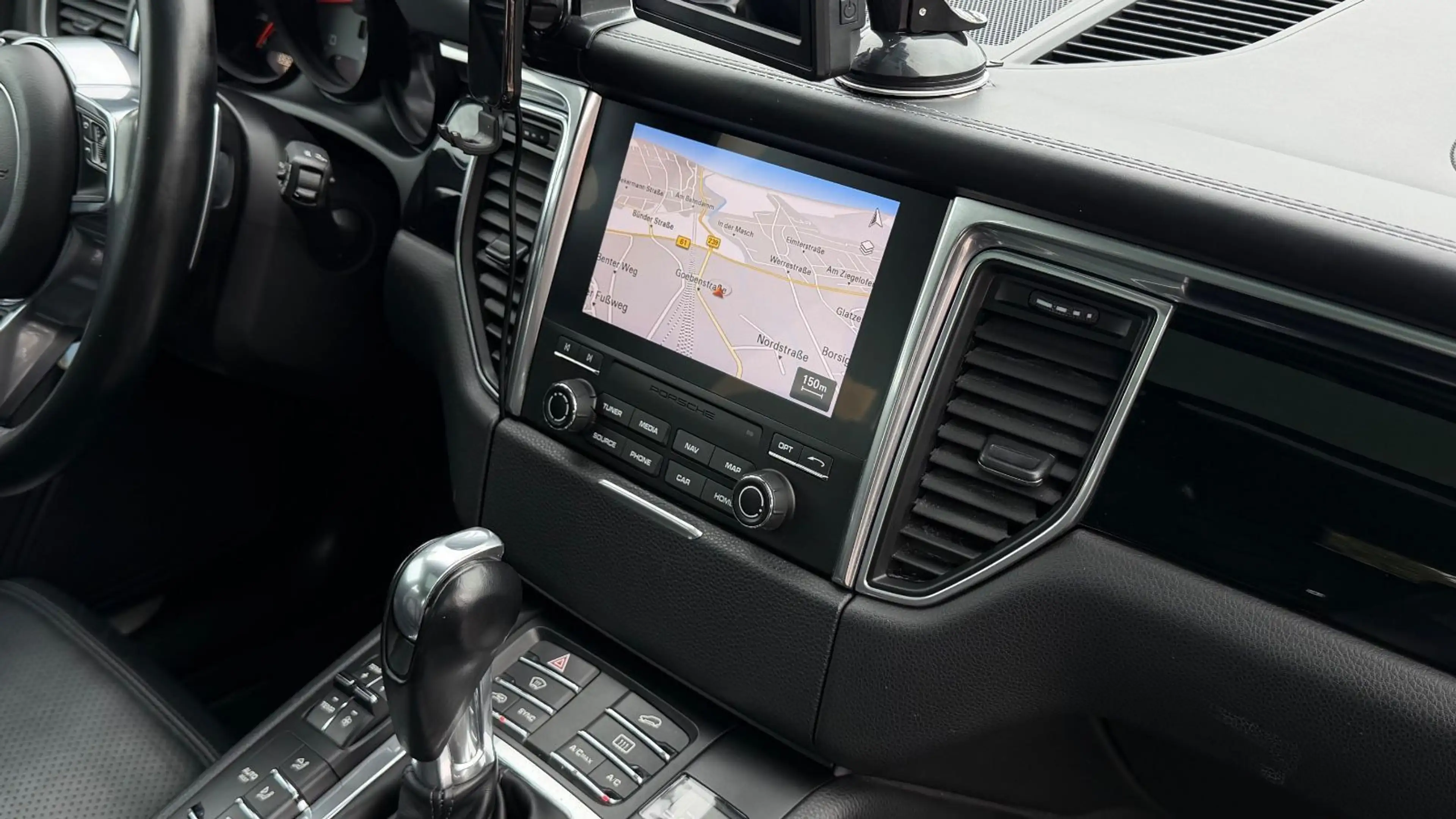 Porsche Macan S Diesel *8-FACH*MEMORY*ACC*PANO*RFK* — photo 15