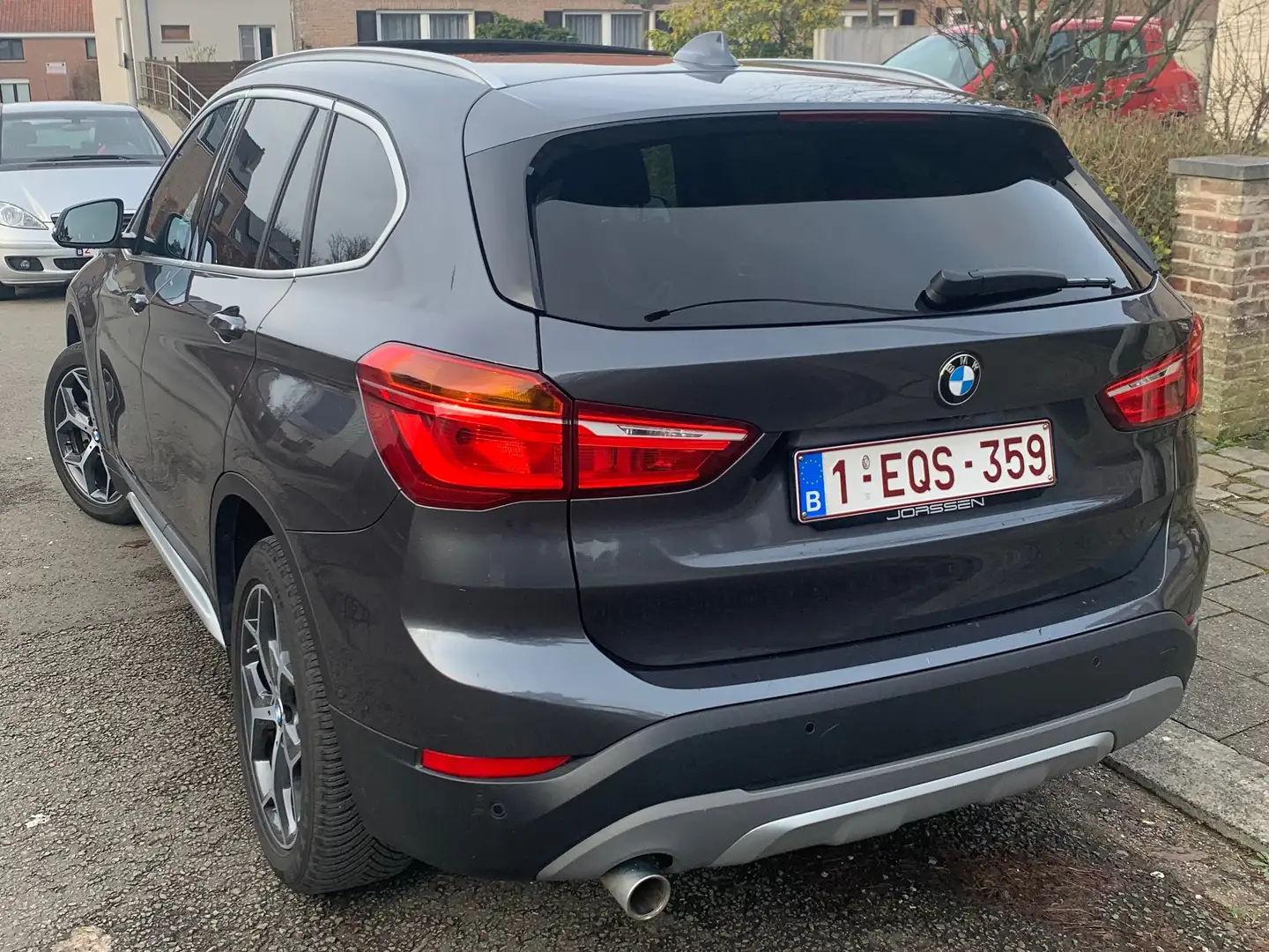BMW X1 X1 1.5i sDrive18 OPF (EU6d-TEMP) - XLine Grijs - 2
