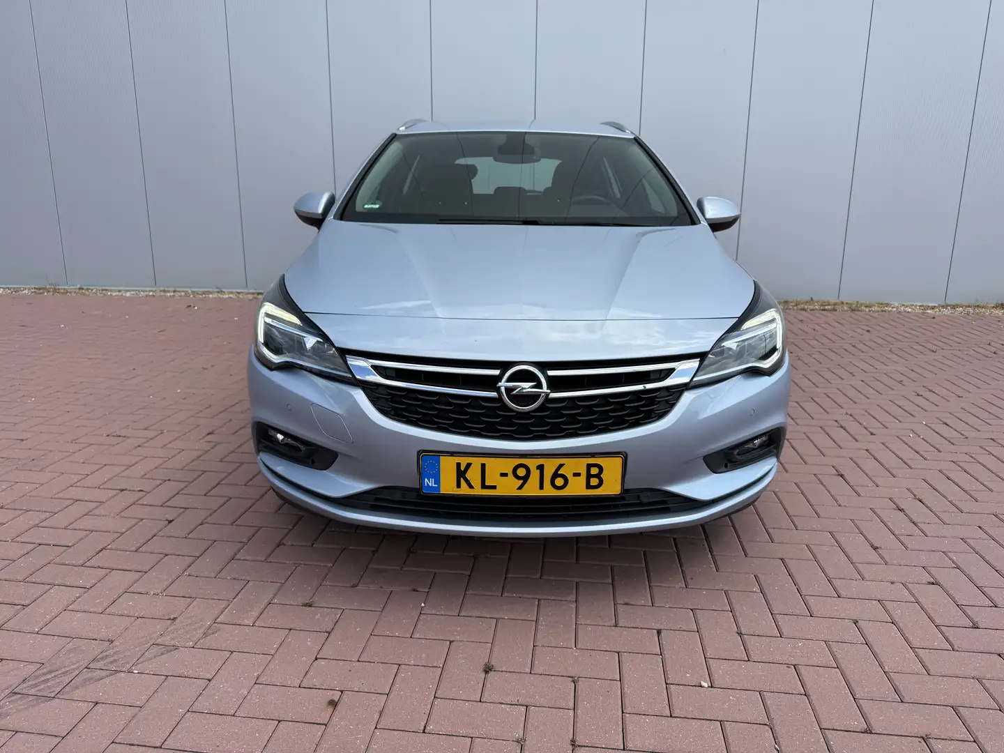 Opel Astra Opel Astra 1.0 Business Apple CarPlay 2016 Grijs - 2