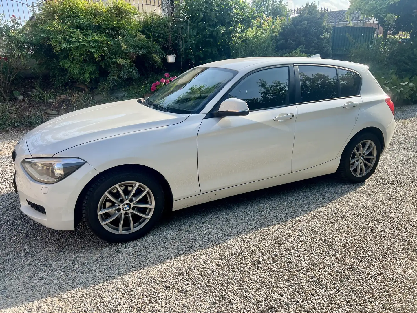 BMW 116 116d 5p eff.dynamics Dynamic Bianco - 1