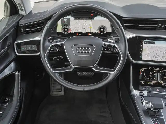 Audi A6 view 11