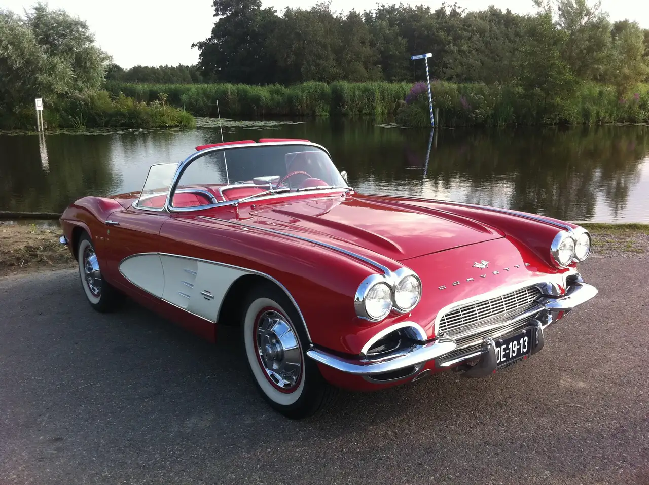 Chevrolet Corvette C1 1961, foto 1