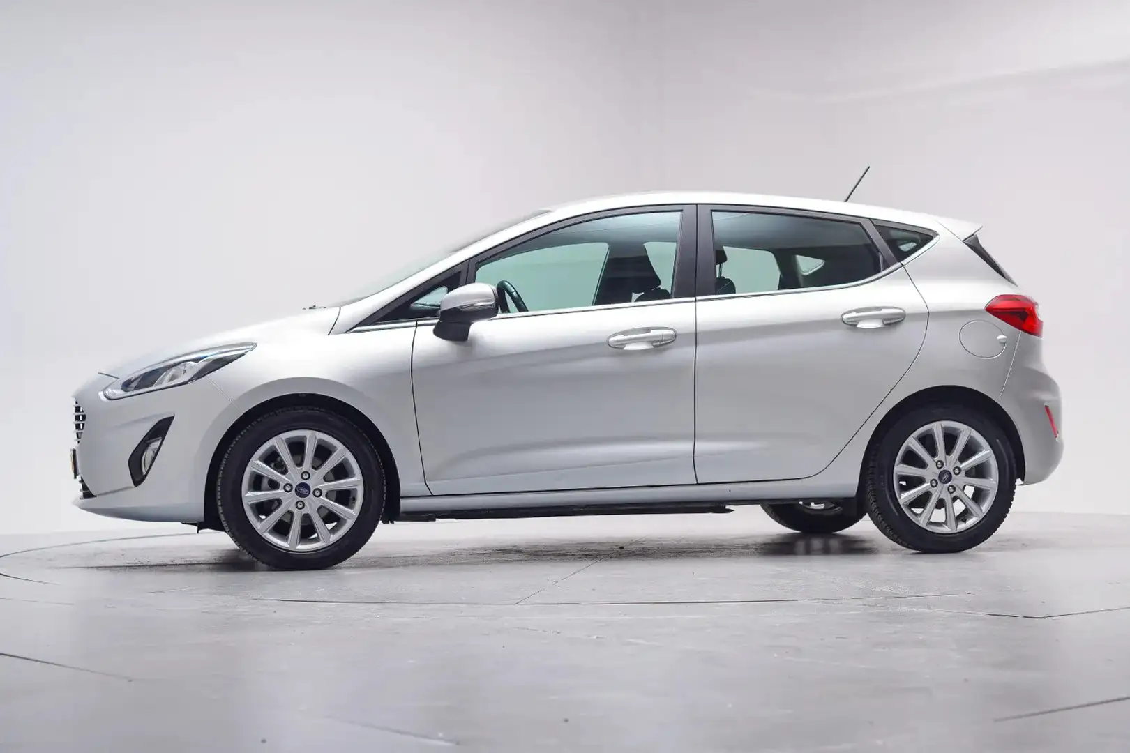 Ford Fiesta 1.0 EcoB. Titanium[Apple CarPlay LED dagrijverlich Grau - 2