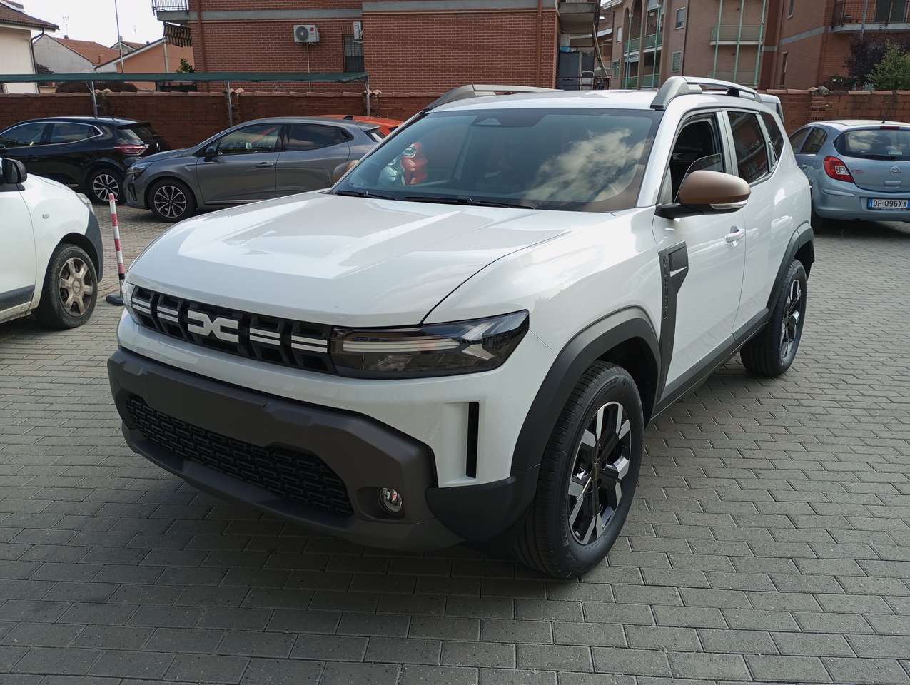 Dacia Duster 1.2 GPL JOURNEY 120 cv PRENOTABILE!