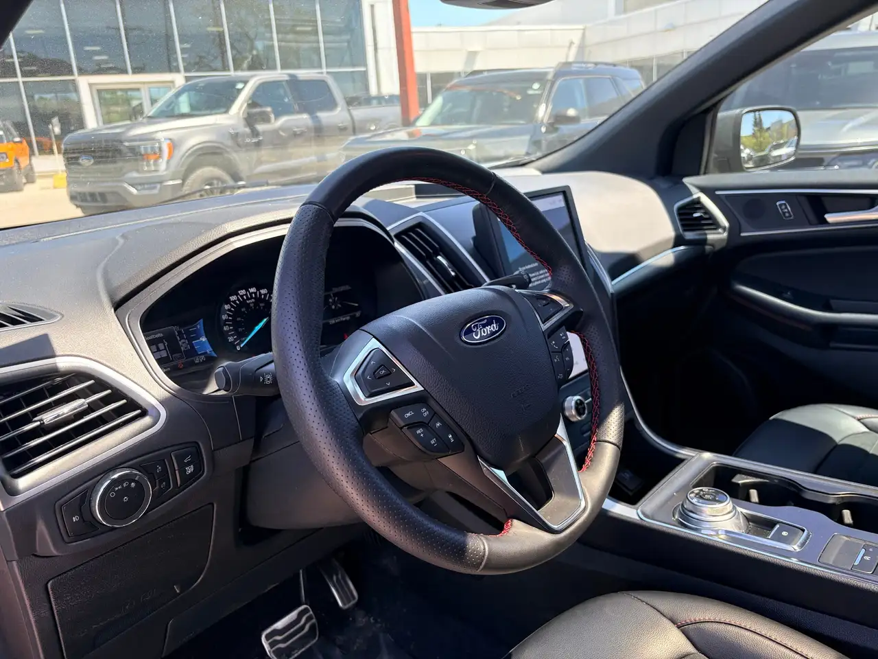 Ford Edge снимка Ford Edge