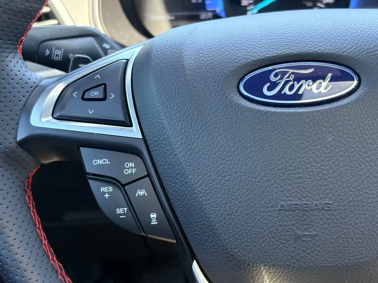 Ford Edge снимка Ford Edge