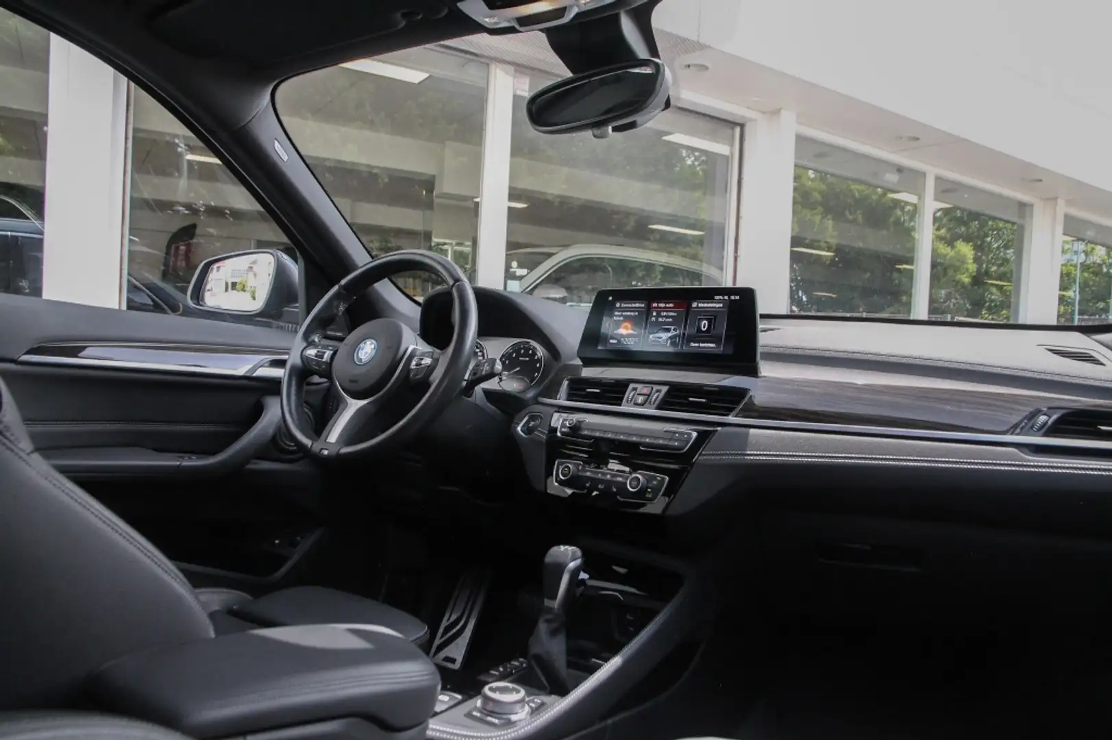 BMW X1 xDrive25e M-sport I Pano I ACC I Head-up Grijs - 2