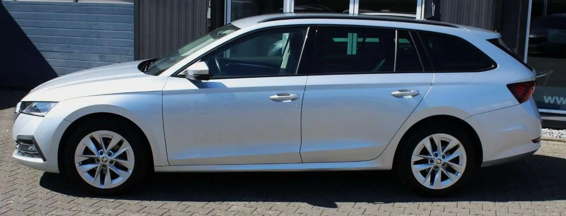 Skoda Octavia Combi Style,2,0TDI,110KW/150PS,DSG Plateado - 2