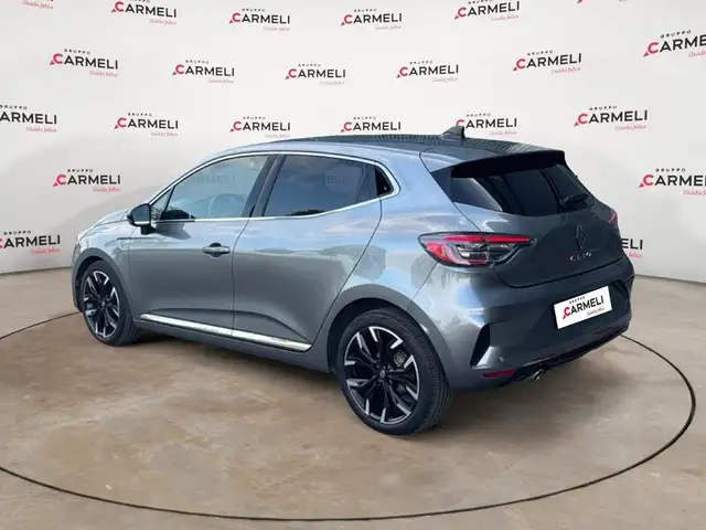 Renault Clio view 3