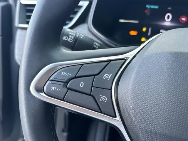 Renault Clio view 8