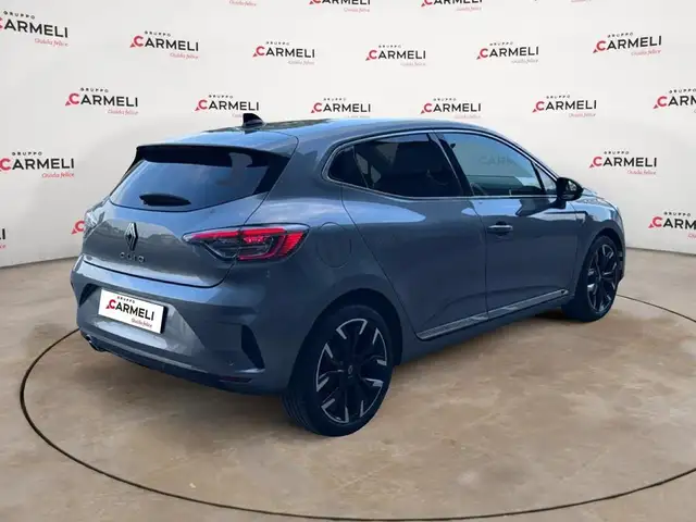 Renault Clio view 4