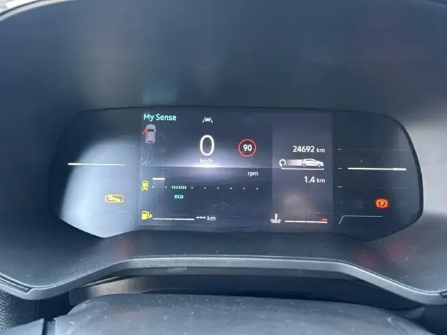 Renault Clio view 9