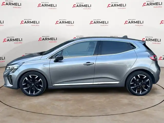 Renault Clio view 2