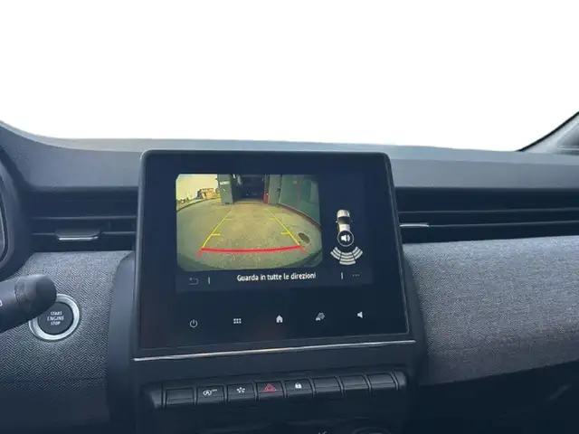 Renault Clio view 10