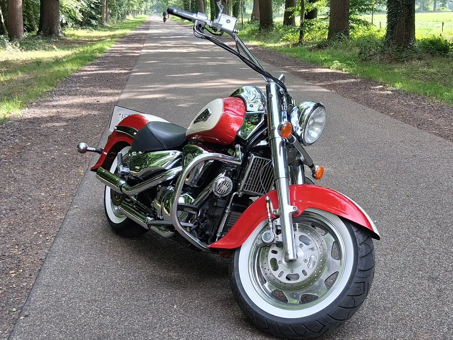 Suzuki Intruder C 1500 lc Rood - 2