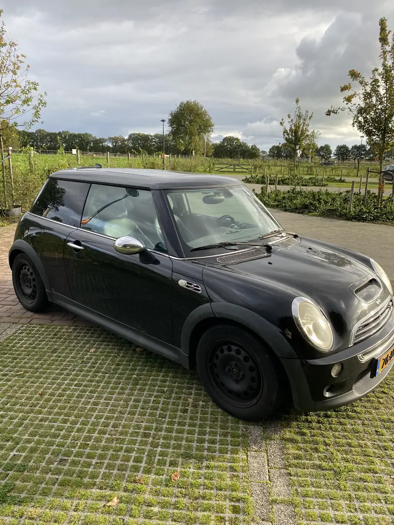 MINI Cooper S 1.6 Zwart - 1