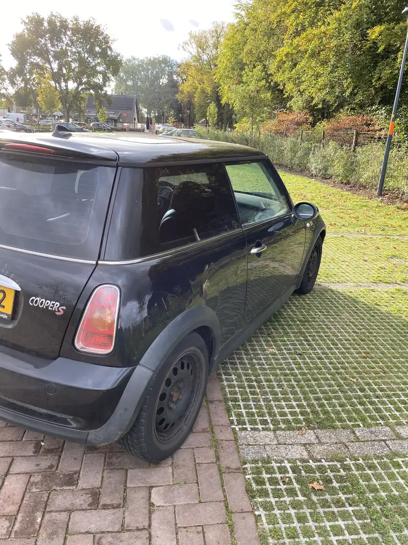 MINI Cooper S 1.6 Zwart - 2