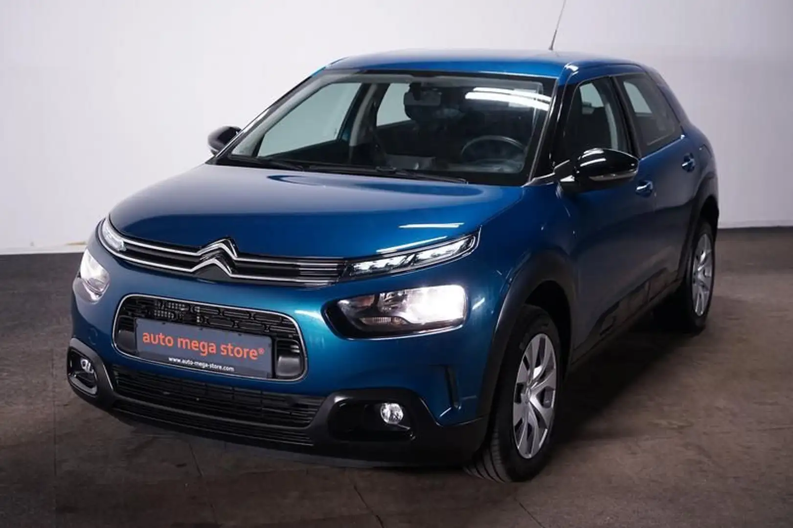 Citroen C4 Cactus 1.2 Manuell PureTech Feel*PDC*DAB*SHZ* Modrá - 1