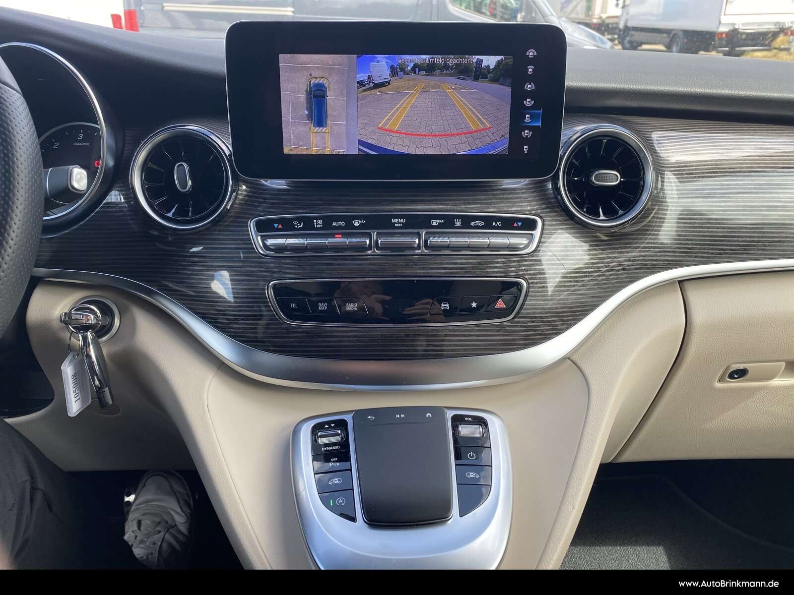 Mercedes-Benz V 250