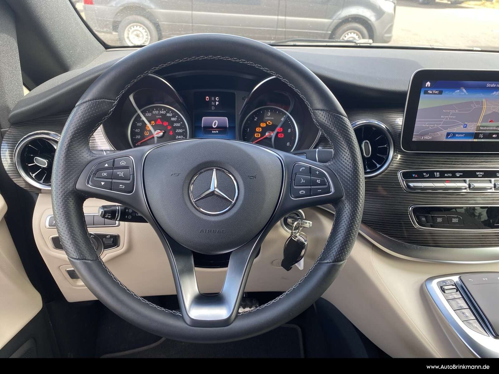 Mercedes-Benz V 250