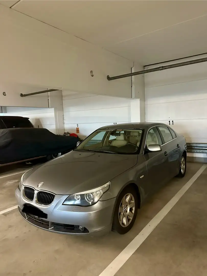 BMW 520 520i - 2