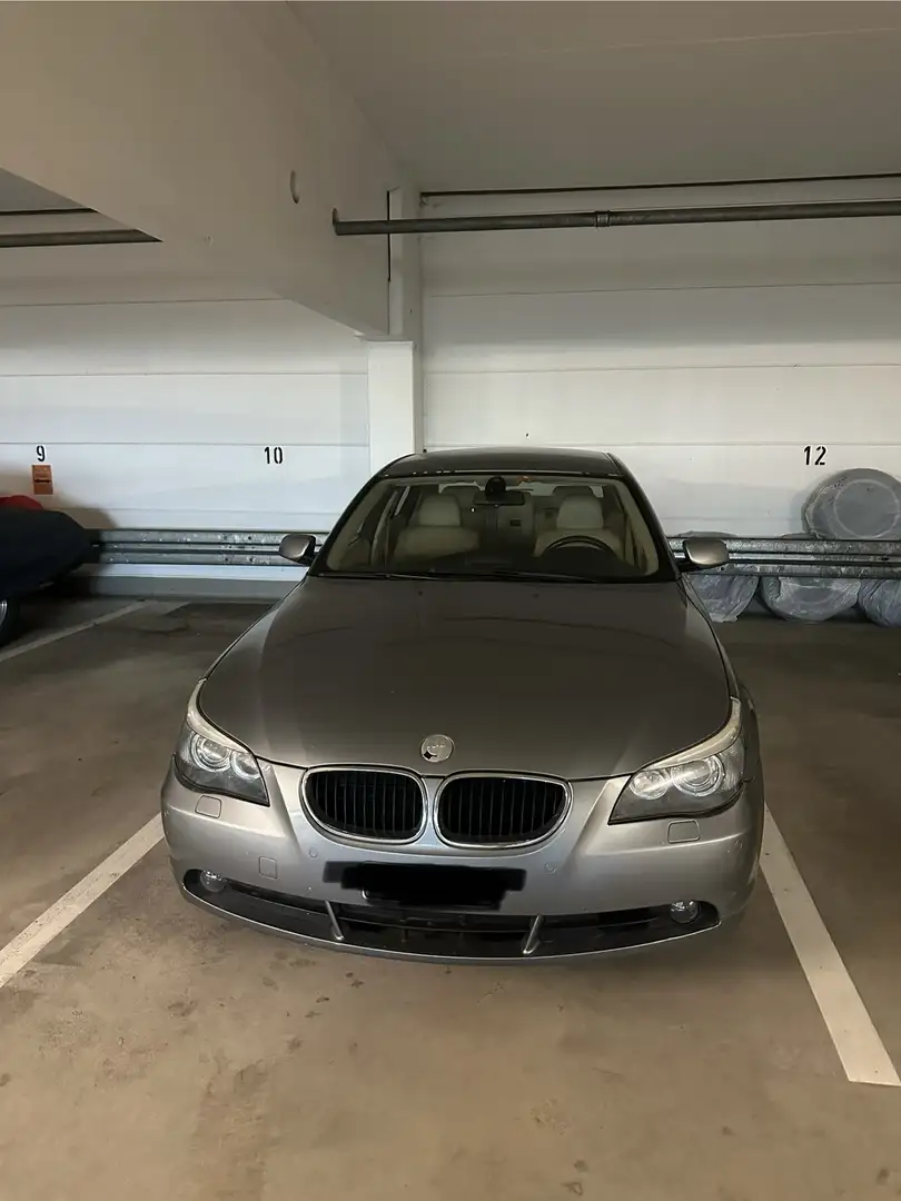 BMW 520 520i - 1