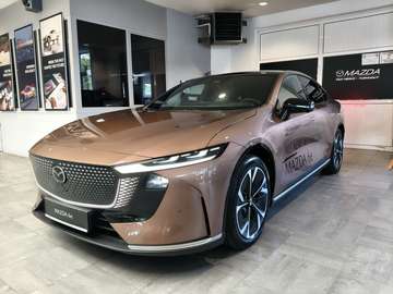 6e 5HB EV 68,5 kWh 258pk Takumi demowagen