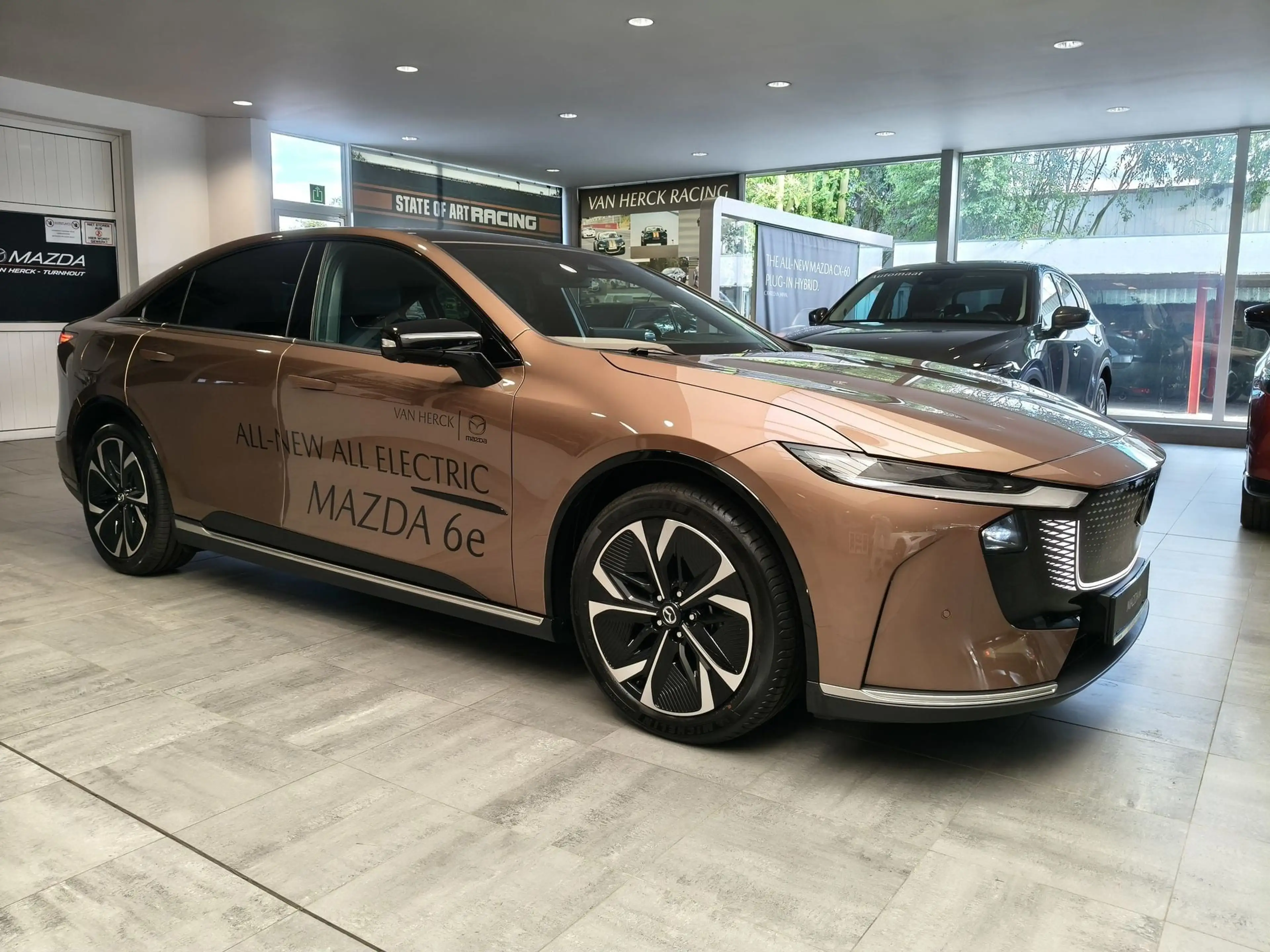Mazda 6e 6e 5HB EV 68,5 kWh 258pk Takumi demowagen — photo 5