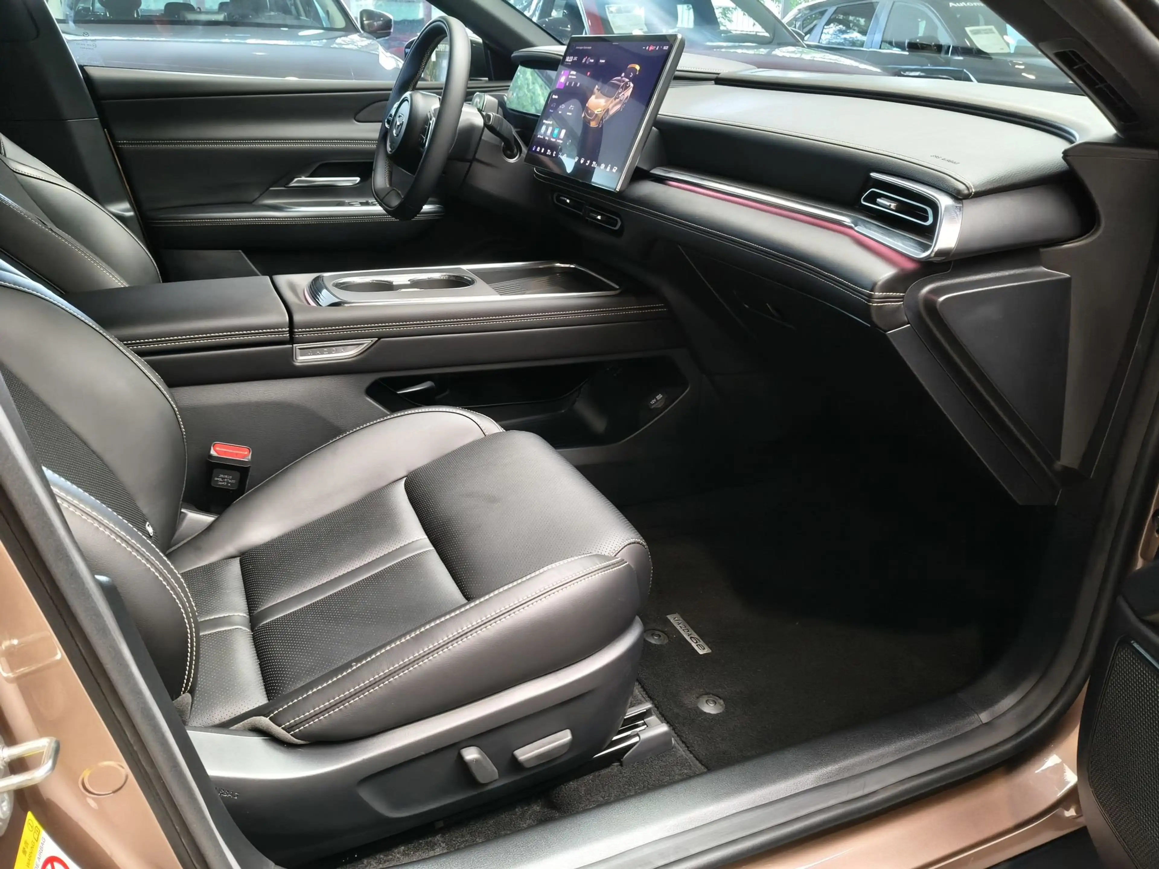 Mazda 6e 6e 5HB EV 68,5 kWh 258pk Takumi demowagen — photo 12